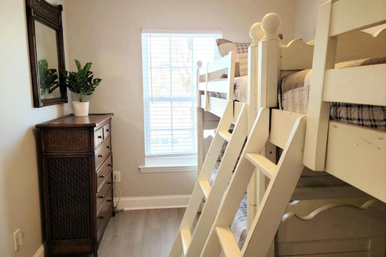 ☆Live On The Water! Lake Palmetto Palm W/ Patio - 10Min To Downtown & Beaches☆ Charleston Zewnętrze zdjęcie