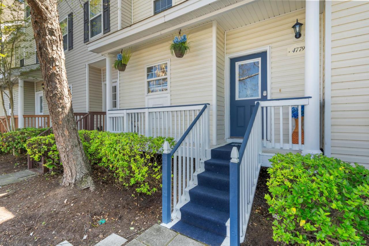 ☆Live On The Water! Lake Palmetto Palm W/ Patio - 10Min To Downtown & Beaches☆ Charleston Zewnętrze zdjęcie