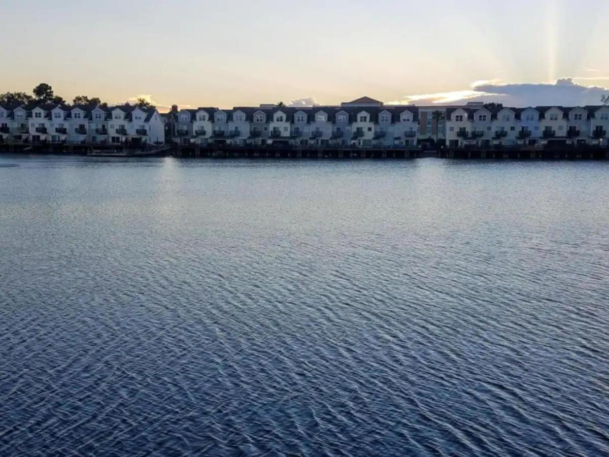 ☆Live On The Water! Lake Palmetto Palm W/ Patio - 10Min To Downtown & Beaches☆ Charleston Zewnętrze zdjęcie